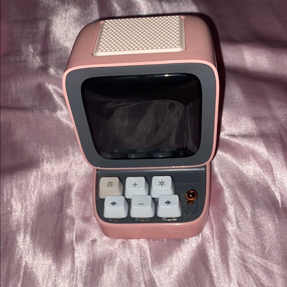 Divoom Ditoo-Pro Retro Pixel Art Bluetooth Speaker